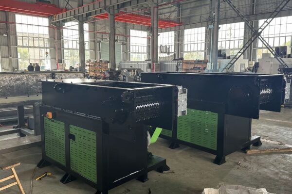800 Single Shaft Shredder